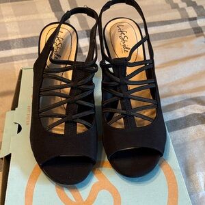 Life Stride Women's Elegant Black Strappy Sandals